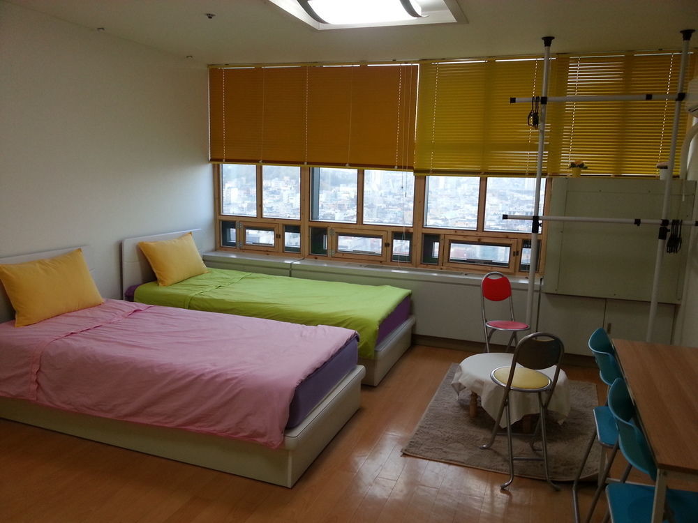 Ewha Hostel Seoul Exterior photo